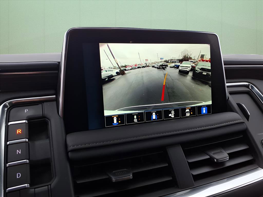 Used 2023 Chevrolet Suburban Z71 w/ Luxury Package image 18