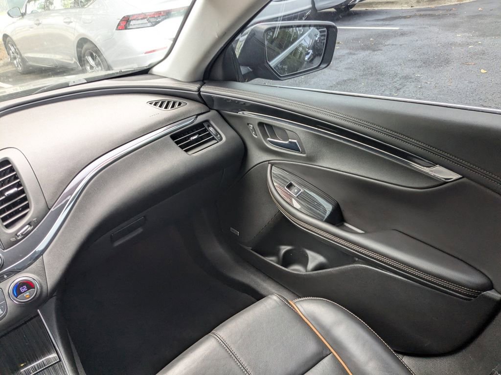 Used 2019 Chevrolet Impala Premier FWD image 16