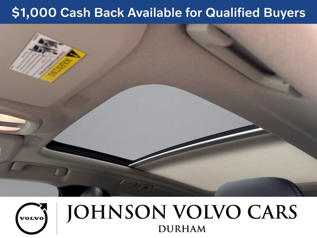 New 2026 Volvo XC40 B4 Core w/ Climate Package FWD image 16