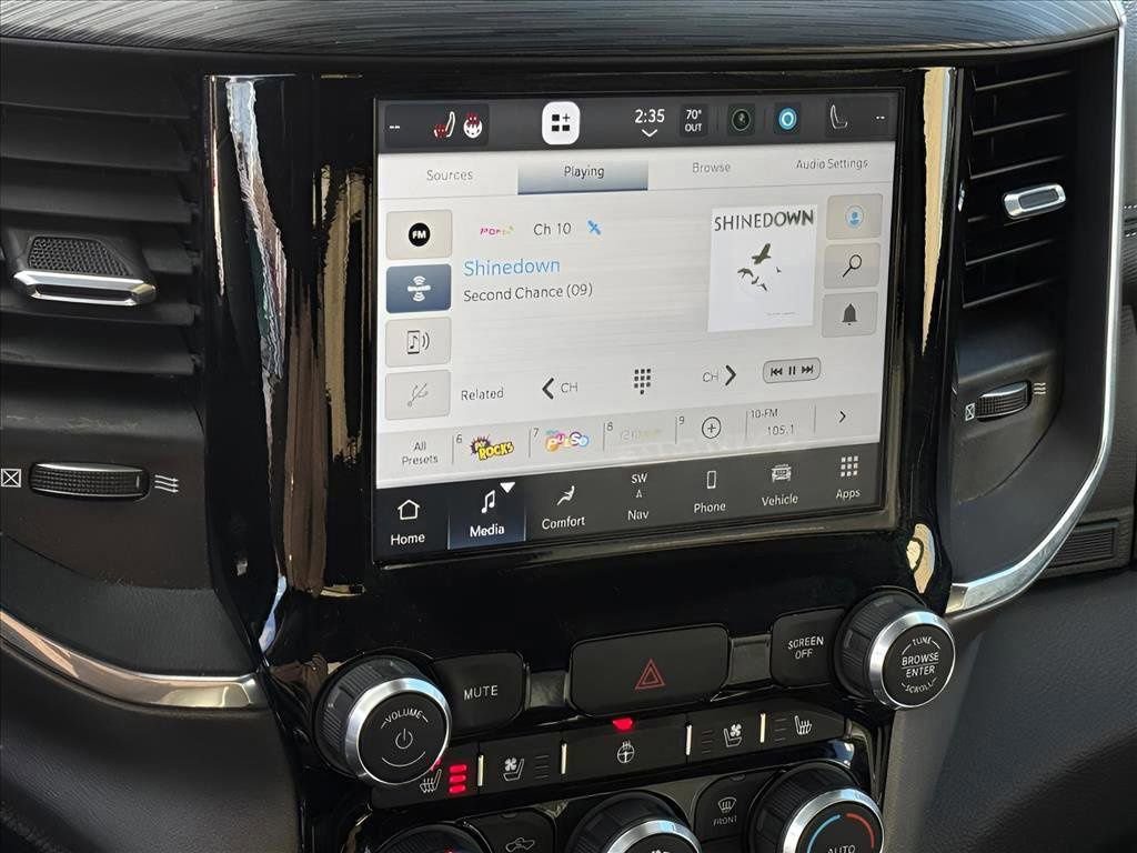 Used 2024 RAM 1500 Laramie image 32