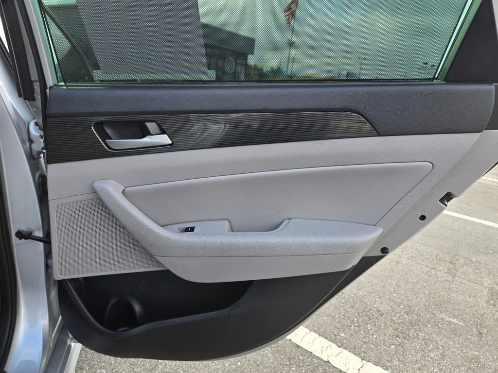 Used 2018 Hyundai Sonata Limited w/ Limited Ultimate Package 03 FWD image 43