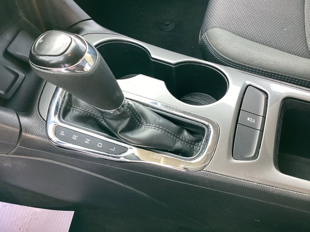 Used 2017 Chevrolet Cruze LT w/ Convenience Package image 28