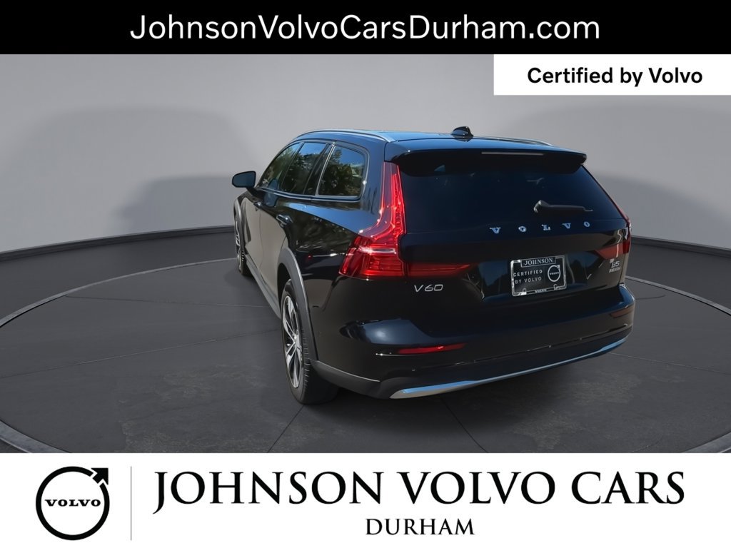 Certified 2025 Volvo V60 B5 Cross Country Plus AWD/4WD image 8