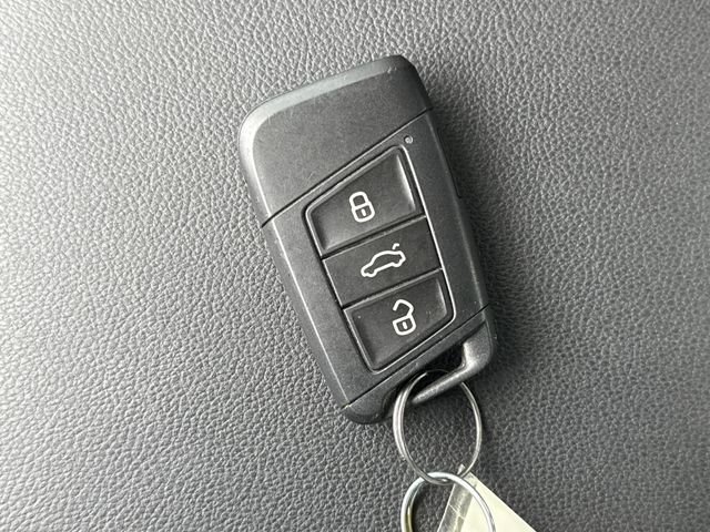 Used 2023 Volkswagen Taos S image 33