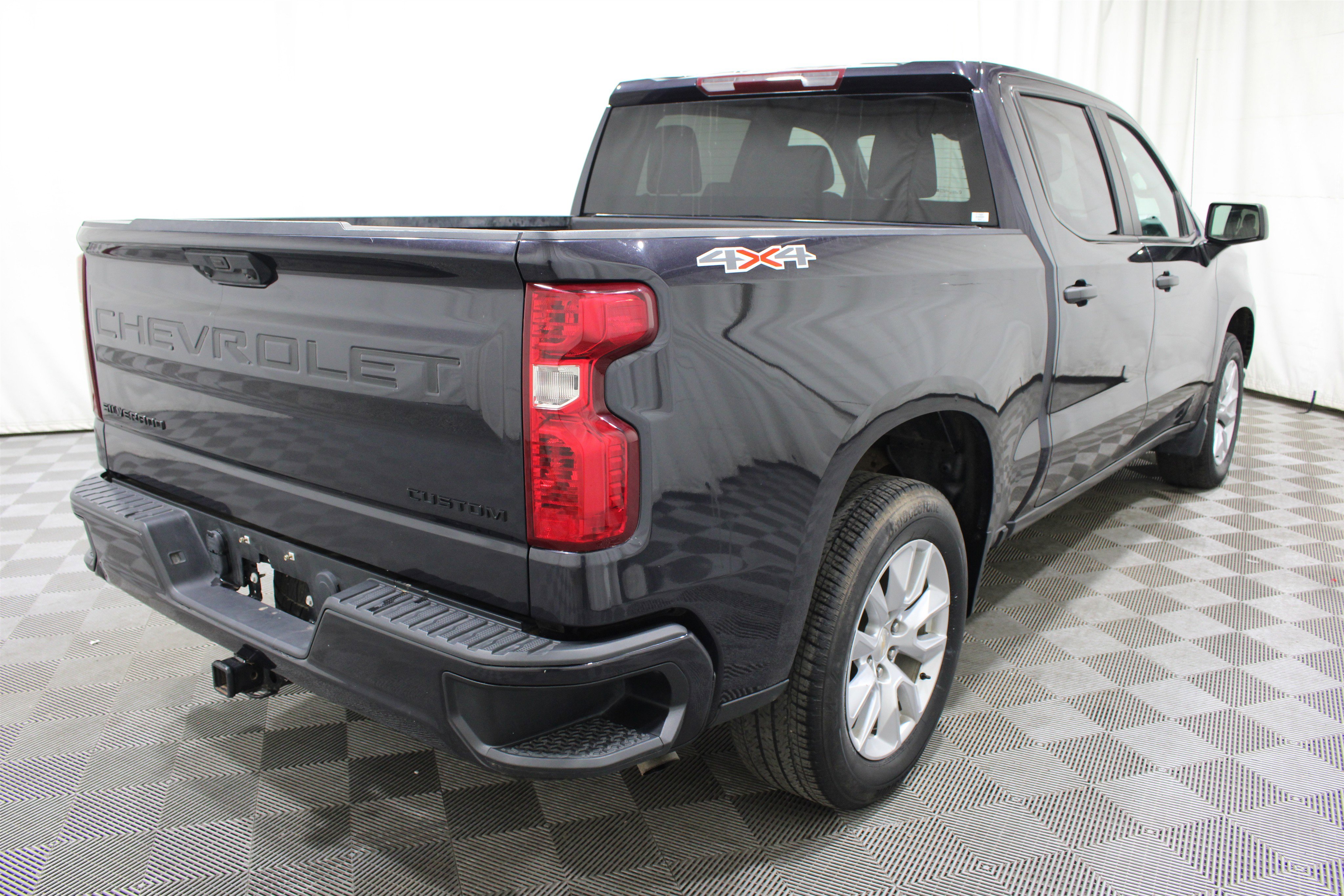 Used 2022 Chevrolet Silverado 1500 Custom w/ LPO, Dark Essentials Package AWD/4WD image 24