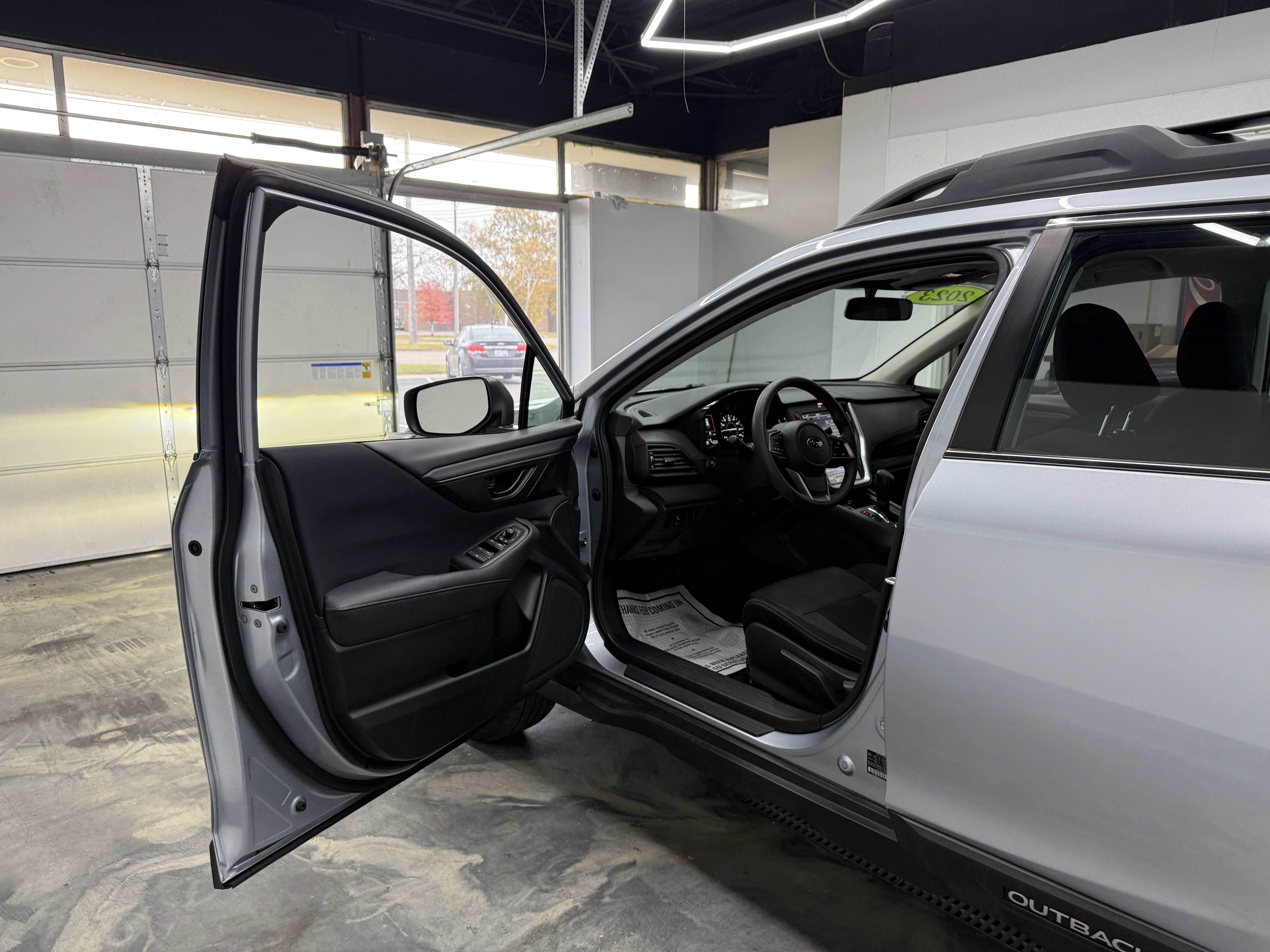 Used 2023 Subaru Outback Touring image 7