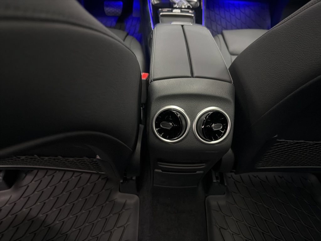 Used 2026 Mercedes-Benz GLB 250 image 22