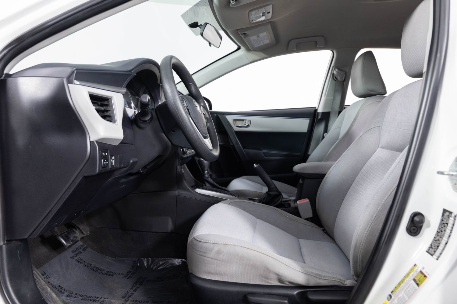 Used 2015 Toyota Corolla LE FWD image 15