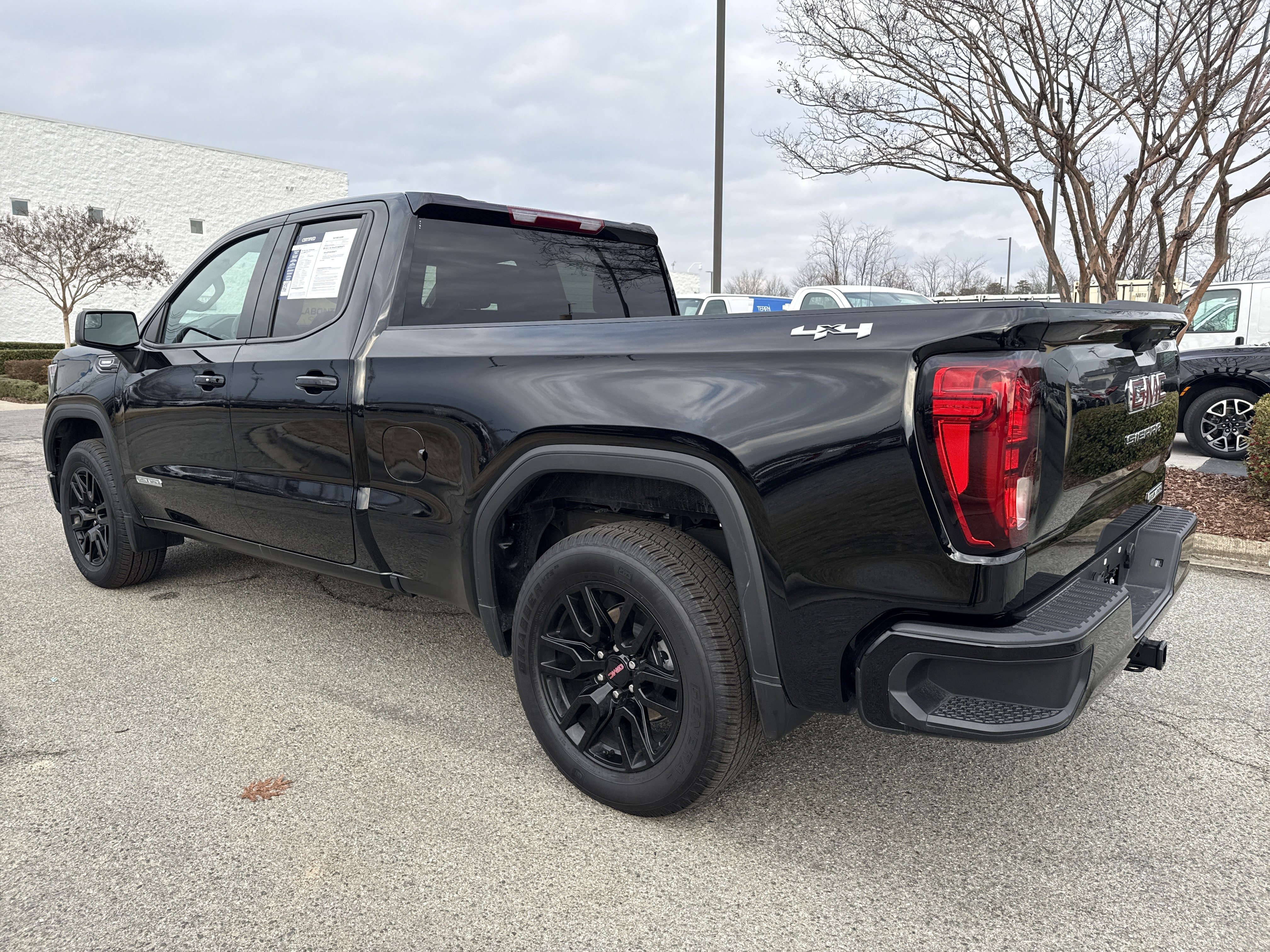 Certified 2025 GMC Sierra 1500 Elevation image 8