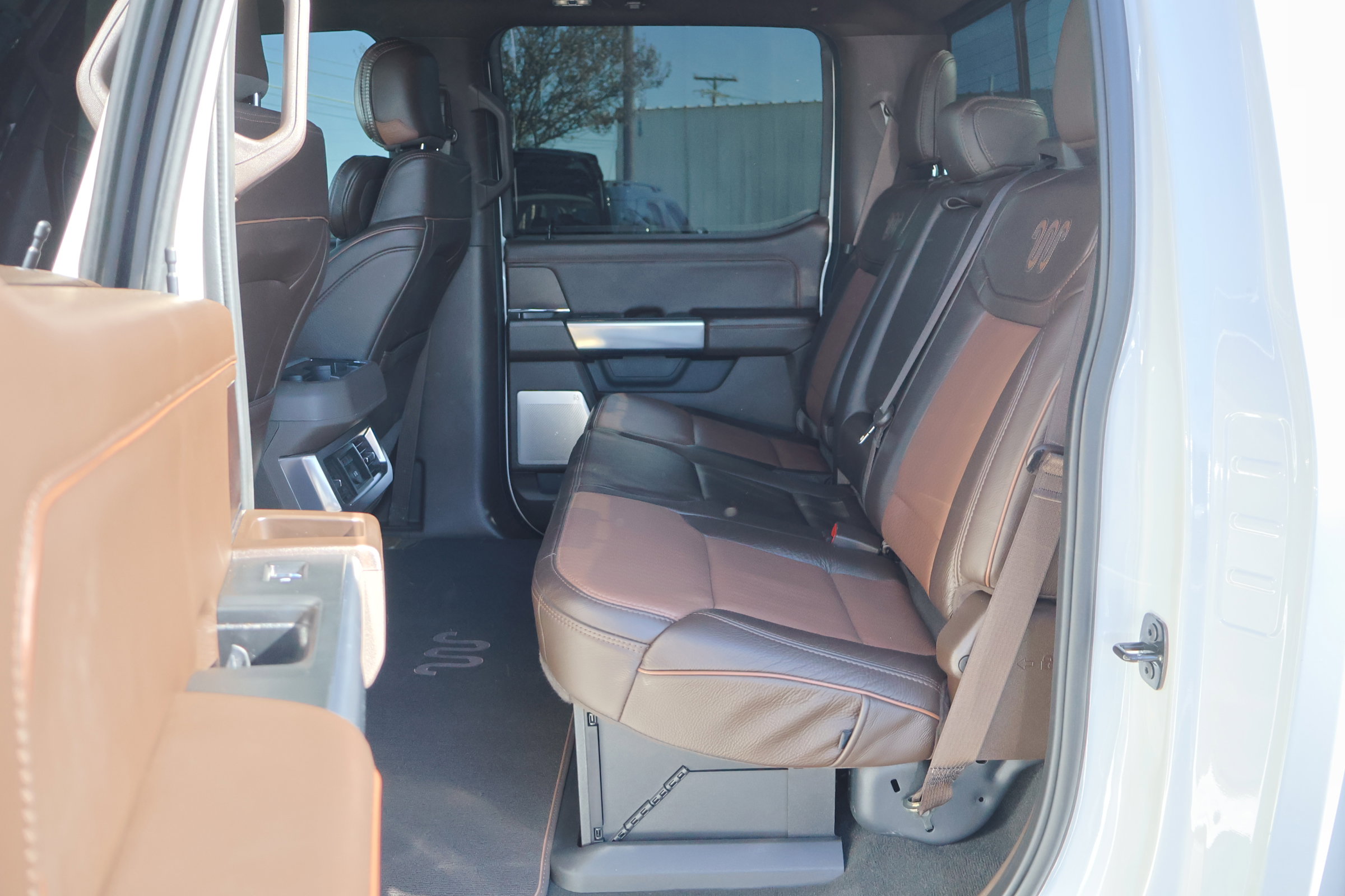 Certified 2024 Ford F350 King Ranch w/ Chrome Package image 30