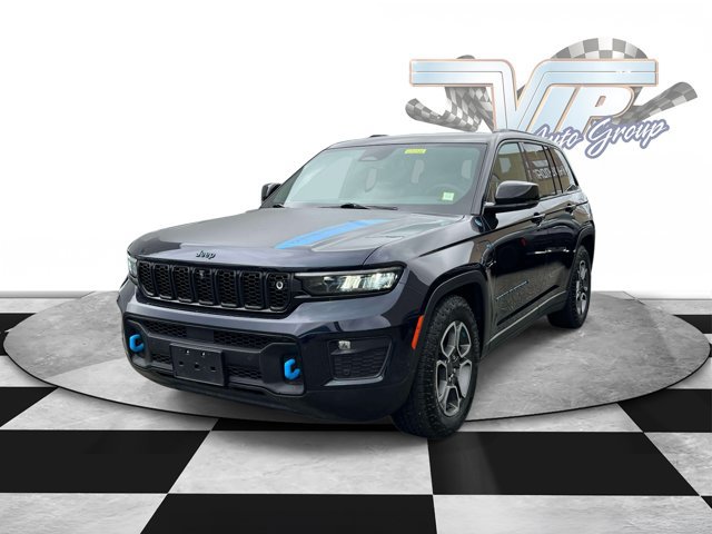 Used 2022 Jeep Grand Cherokee Trailhawk w/ Advanced Protech Group II AWD/4WD image 3