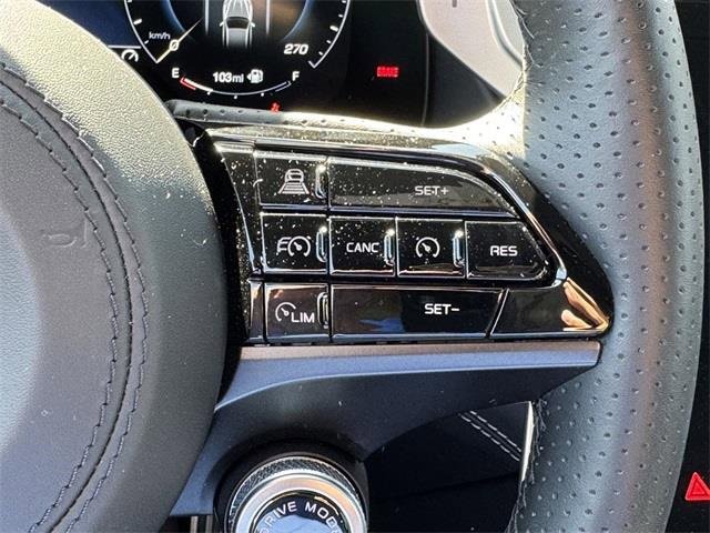 Used 2025 Maserati Grecale Modena image 16