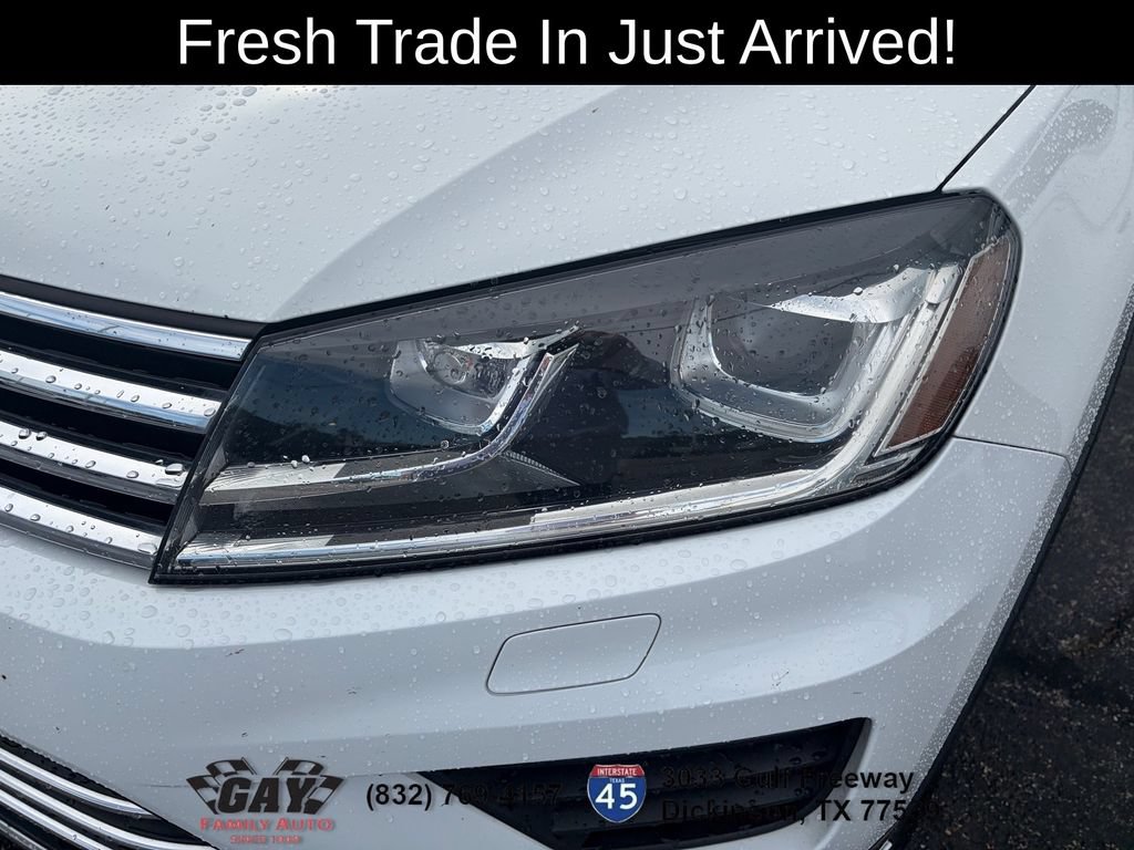 Used 2017 Volkswagen Touareg Wolfsburg Edition AWD/4WD image 4