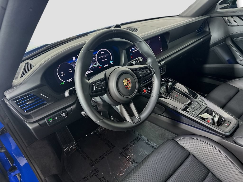 Certified 2025 Porsche 911 Targa 4 GTS AWD/4WD image 4