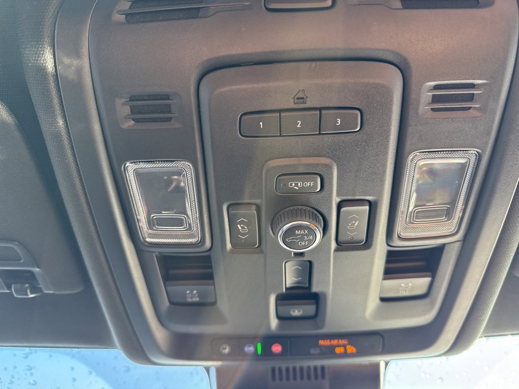 Used 2024 GMC Yukon Denali Ultimate image 39