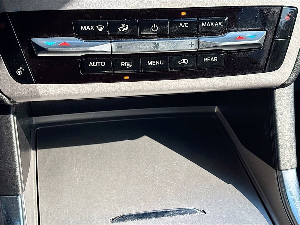 Used 2024 Ford Explorer XLT w/ Equipment Group 202A image 15