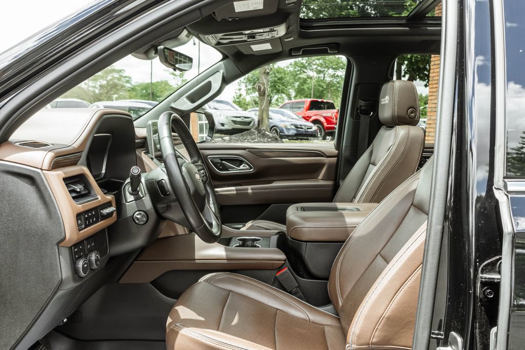 Used 2023 Chevrolet Tahoe High Country AWD/4WD image 28