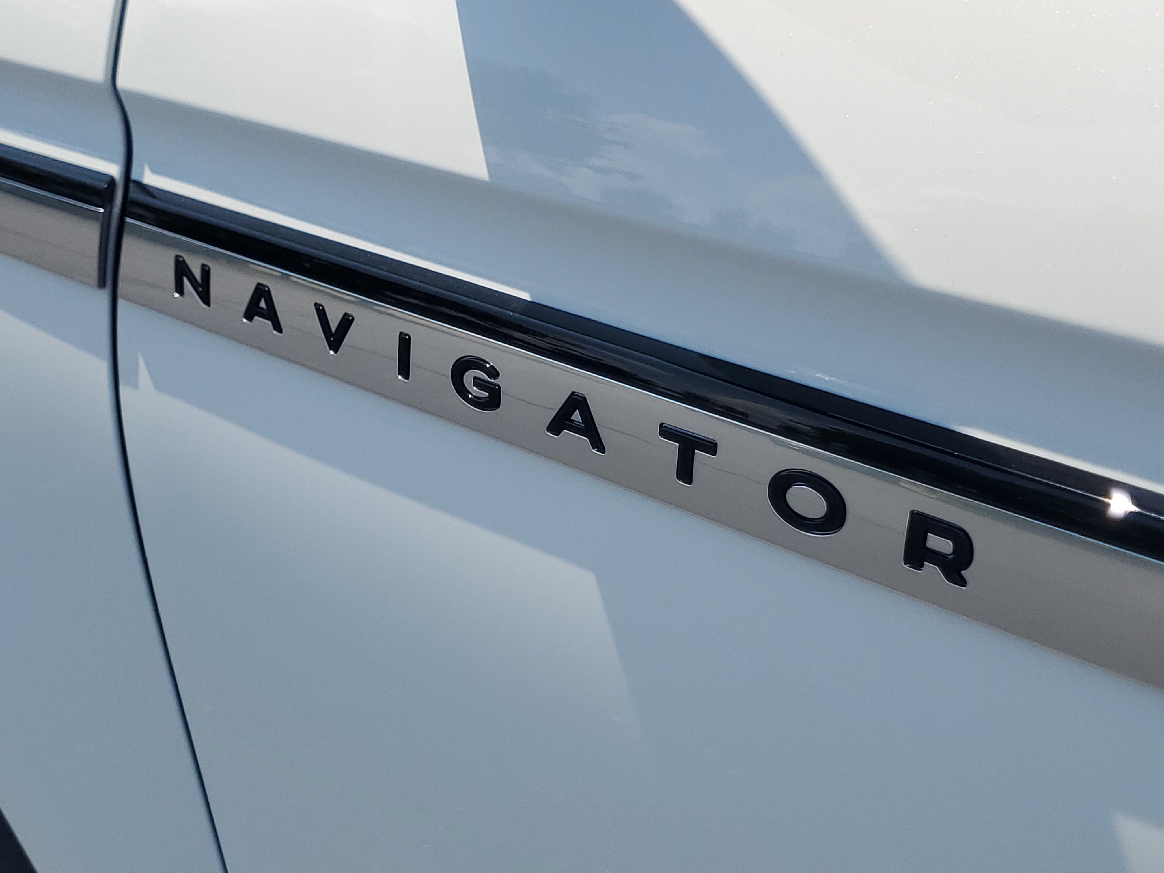 New 2027 Lincoln Navigator L Reserve AWD/4WD image 7