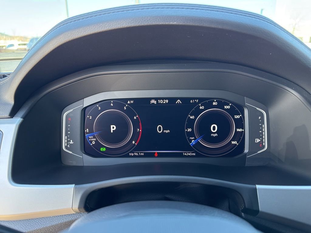 Certified 2022 Volkswagen Atlas Cross Sport SE image 16