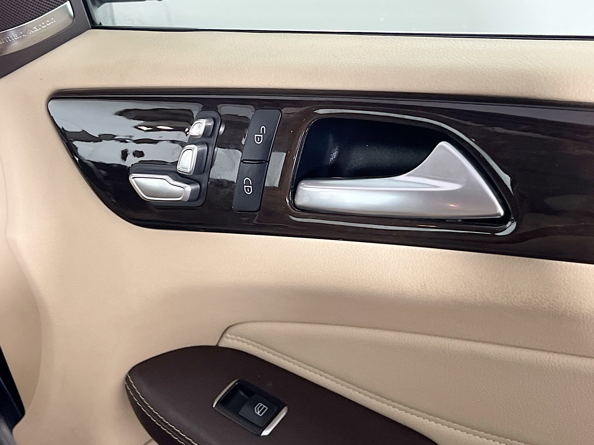 Used 2018 Mercedes-Benz GLE 350 image 32