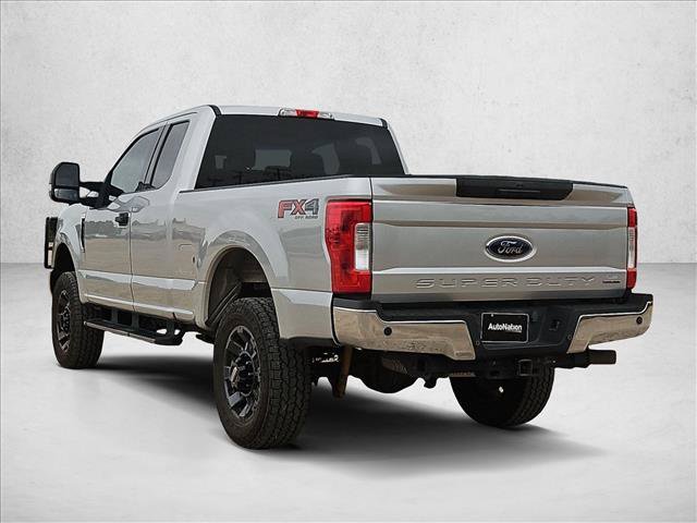 Used 2017 Ford F250 XLT w/ FX4 Off-Road Package AWD/4WD image 7