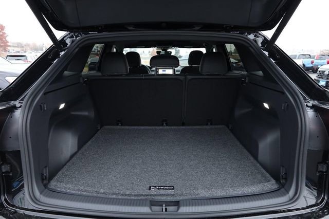 New 2026 Volkswagen Atlas Cross Sport SEL image 7