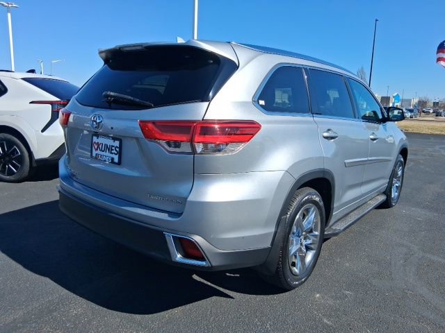 Used 2019 Toyota Highlander Limited Platinum AWD/4WD image 6