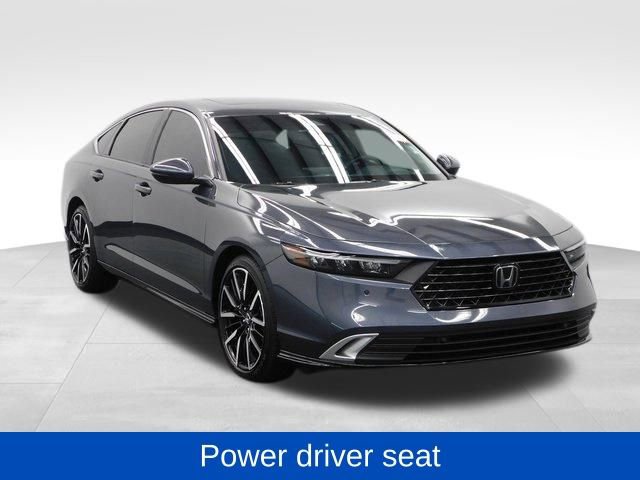 Used 2024 Honda Accord Touring image 3