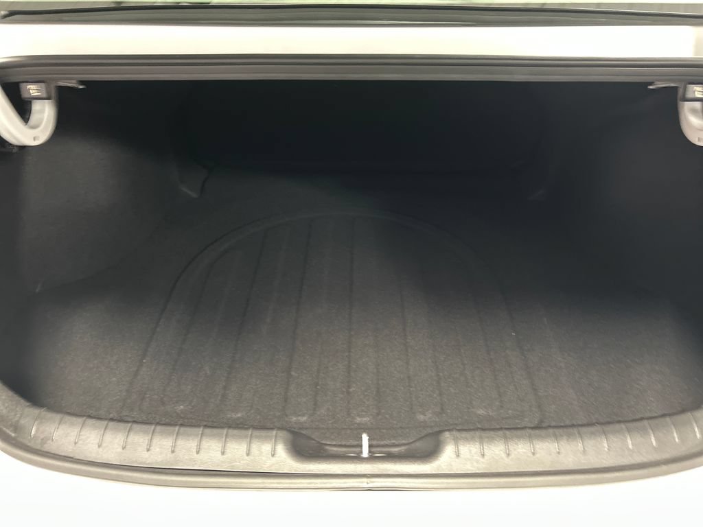 Used 2025 Hyundai Elantra Sport FWD image 22