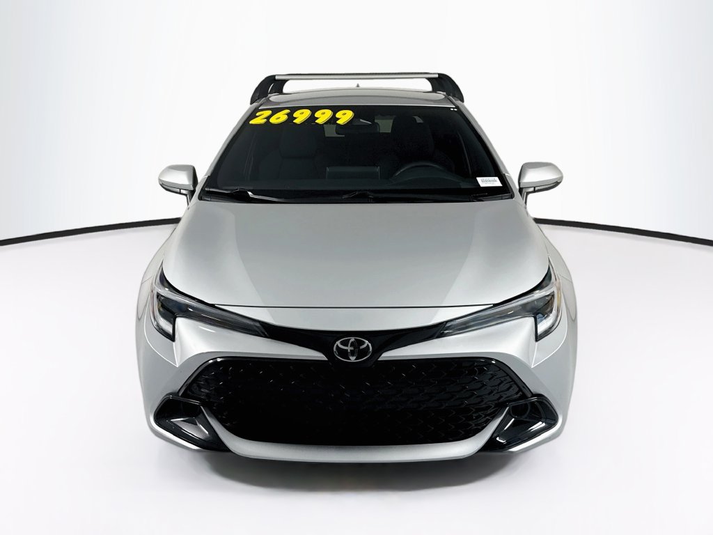 Used 2025 Toyota Corolla SE FWD image 2
