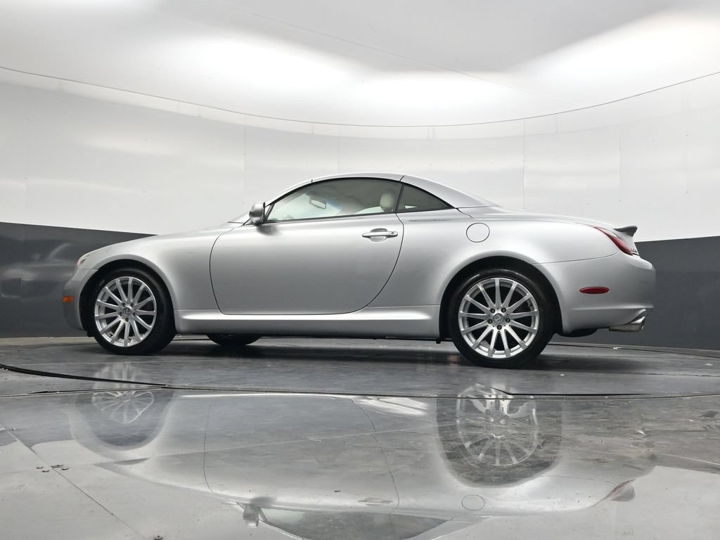 Used 2007 Lexus SC 430 Convertible w/ Preferred Accessory Pkg RWD image 34
