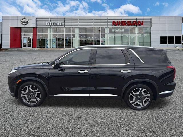 Used 2023 Hyundai Palisade Limited w/ Winter Package FWD image 4