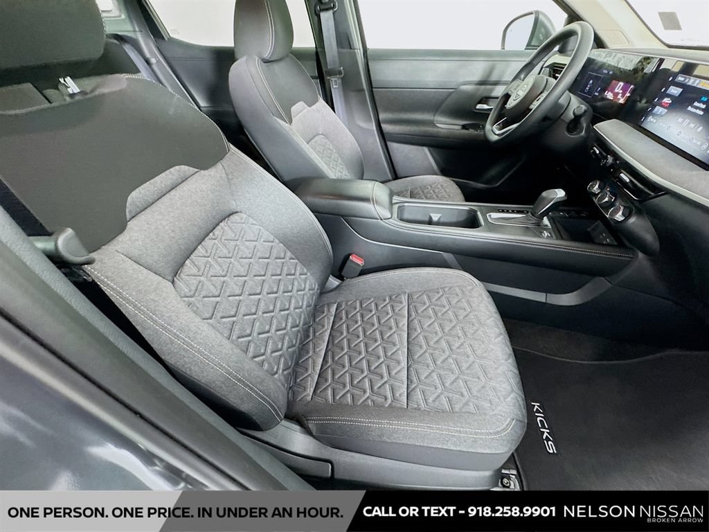 Certified 2025 Nissan Kicks SV AWD/4WD image 24