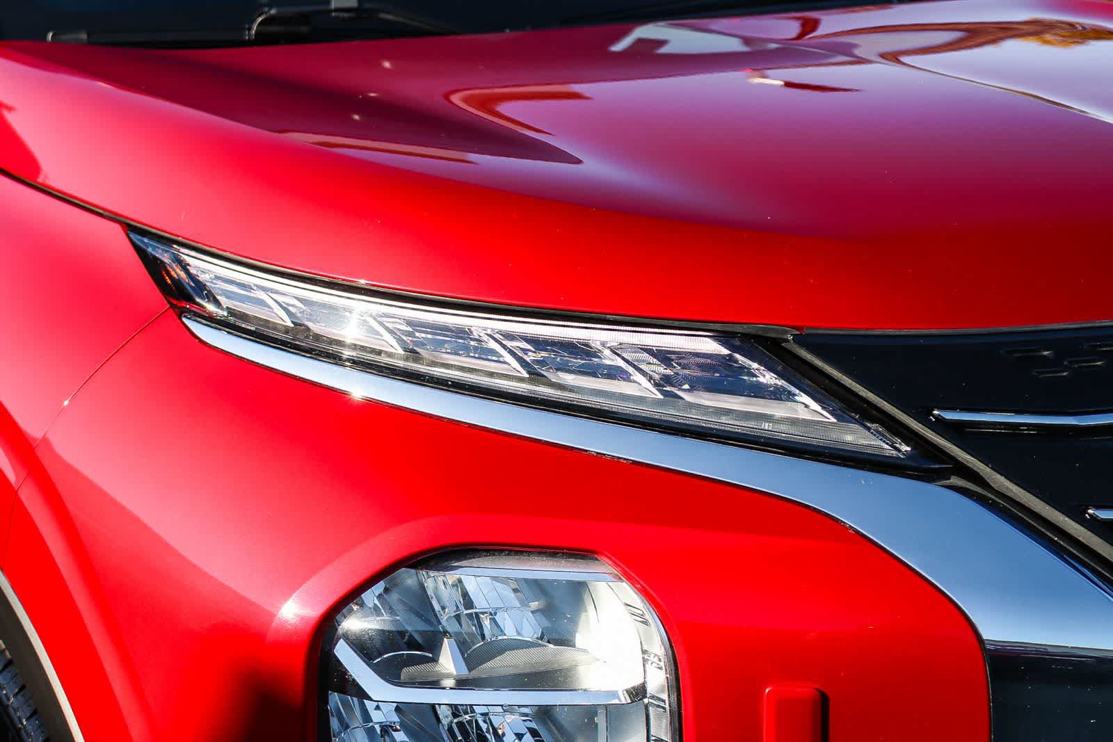 Used 2024 Mitsubishi Outlander SE AWD/4WD image 8