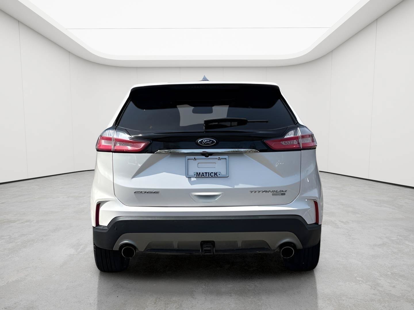 Used 2019 Ford Edge Titanium w/ Cold Weather Package AWD/4WD image 7