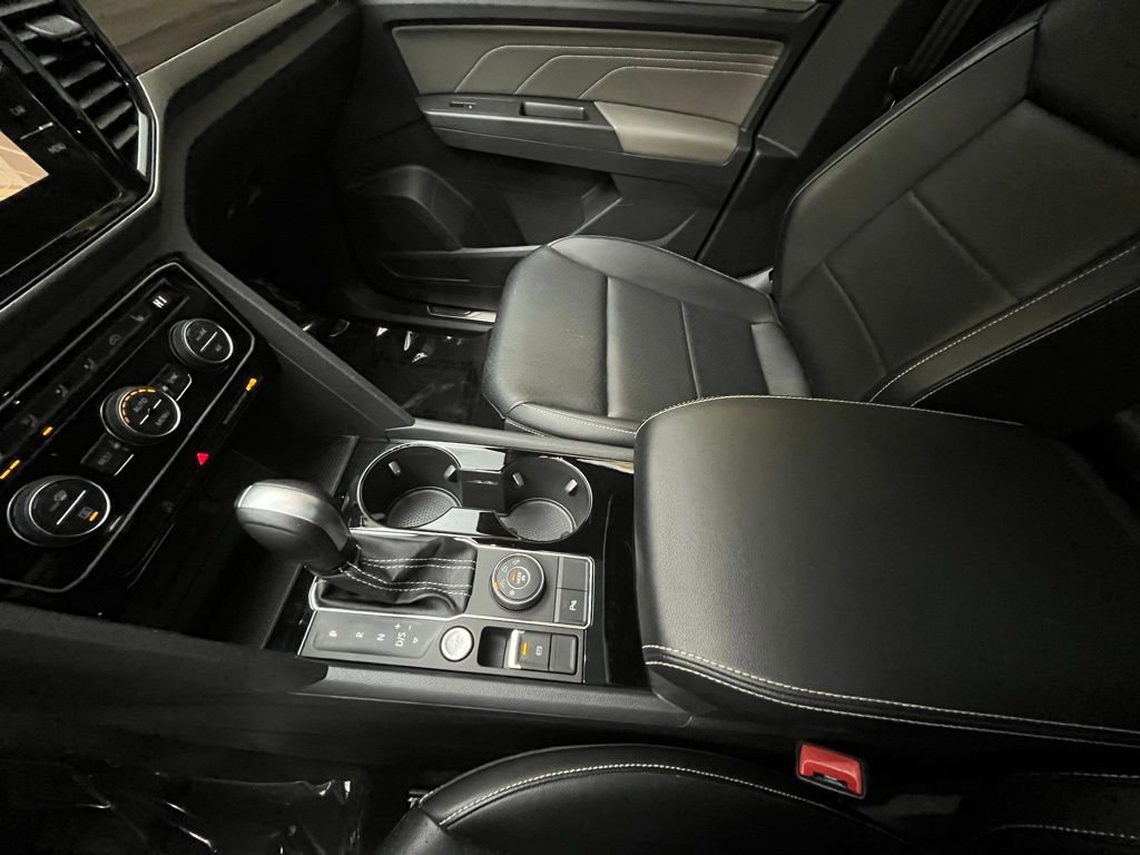 Used 2022 Volkswagen Atlas SEL image 28