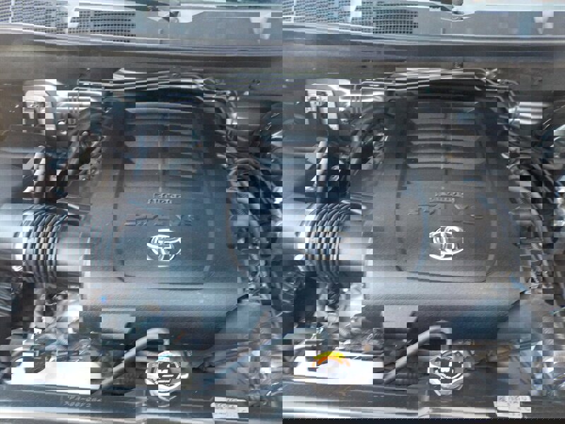 Used 2014 Toyota Tundra Limited w/ Limited Premium Package image 14