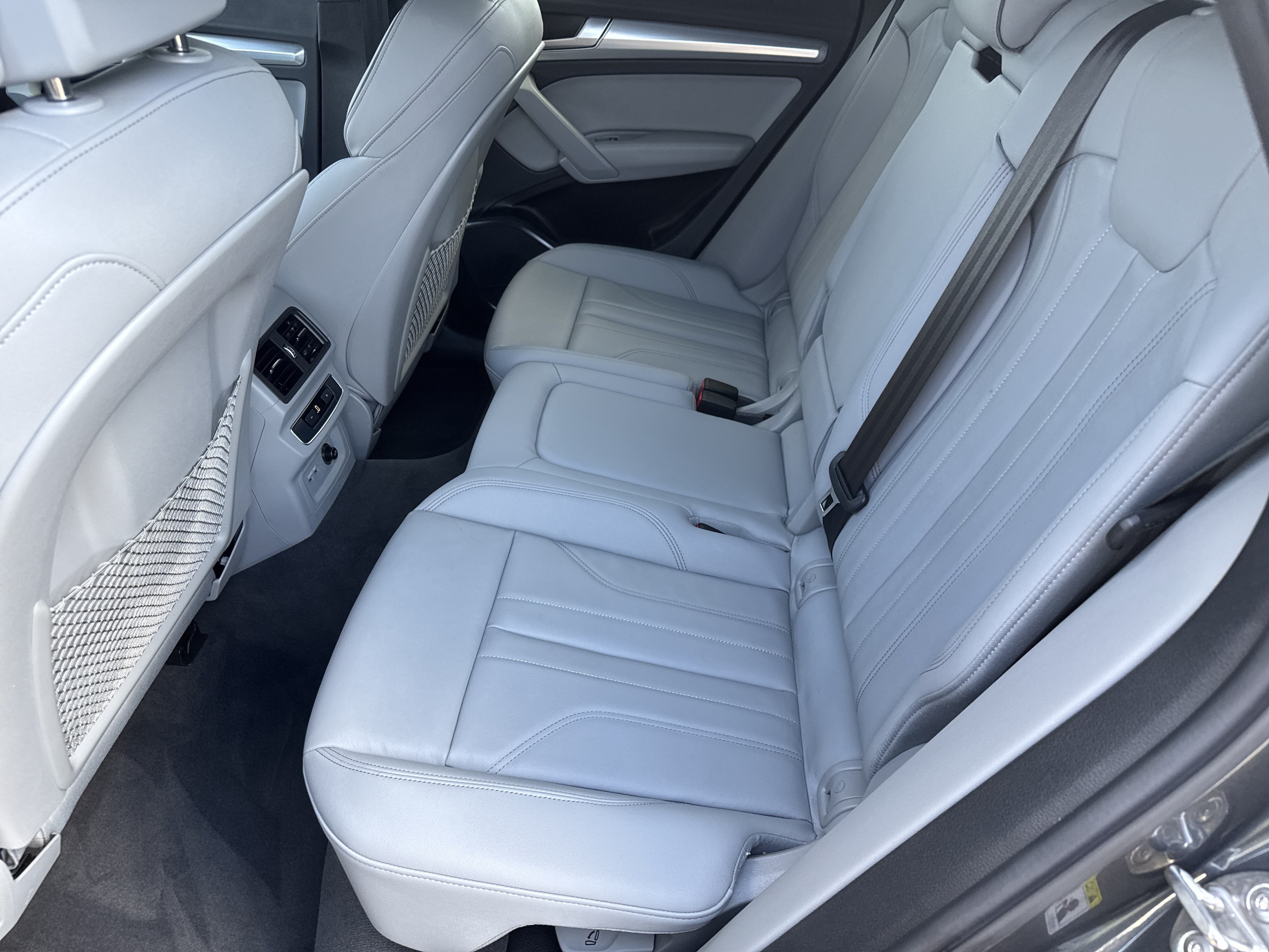 Certified 2024 Audi Q5 2.0T Premium w/ Summer of Audi Package AWD/4WD image 6