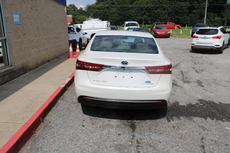 Used 2017 Toyota Avalon Limited FWD image 5