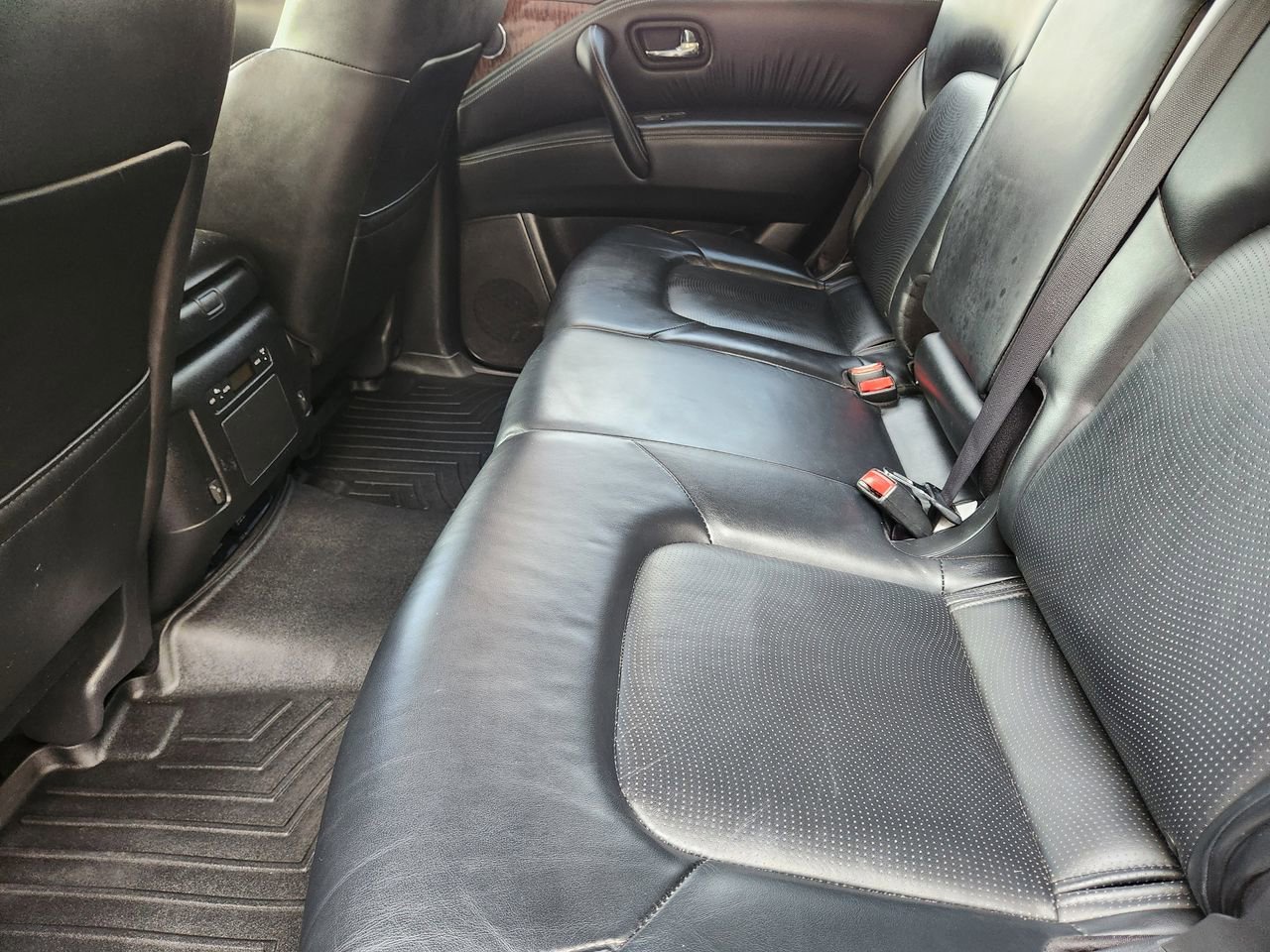 Used 2018 Nissan Armada SL w/ Moonroof Package image 29