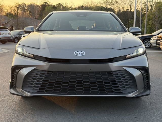 Used 2025 Toyota Camry SE image 8