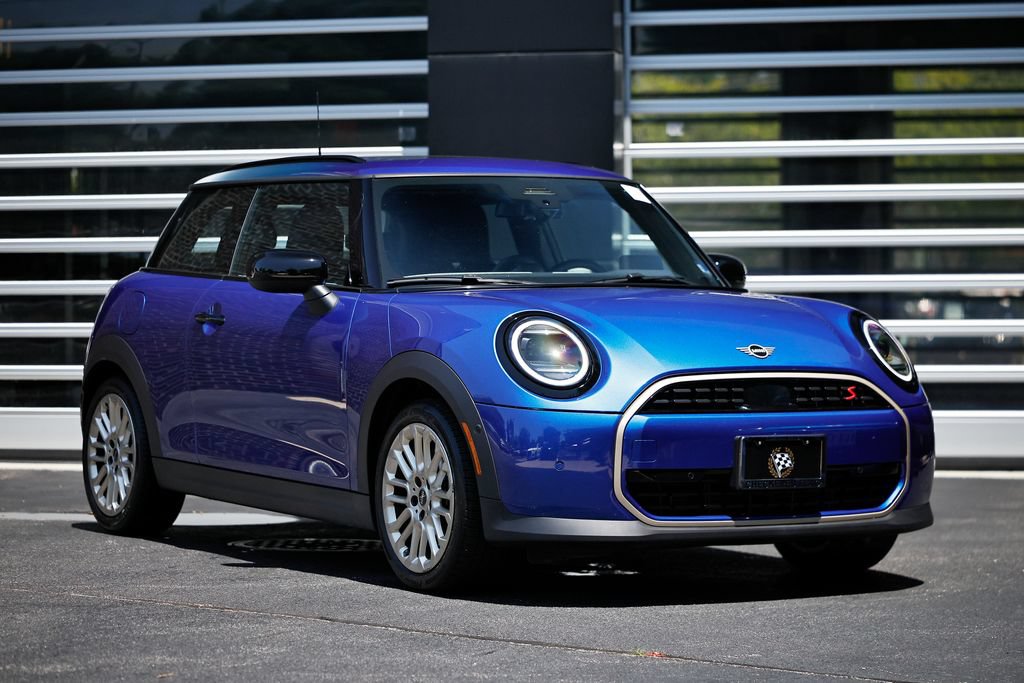 Used 2025 MINI Cooper S FWD image 1