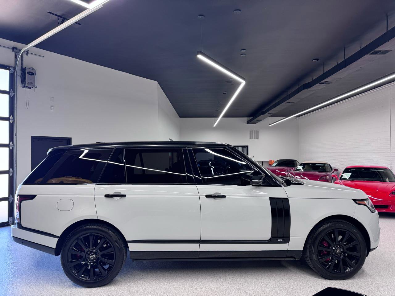 Used 2015 Land Rover Range Rover Long Wheelbase Autobiography AWD/4WD image 9
