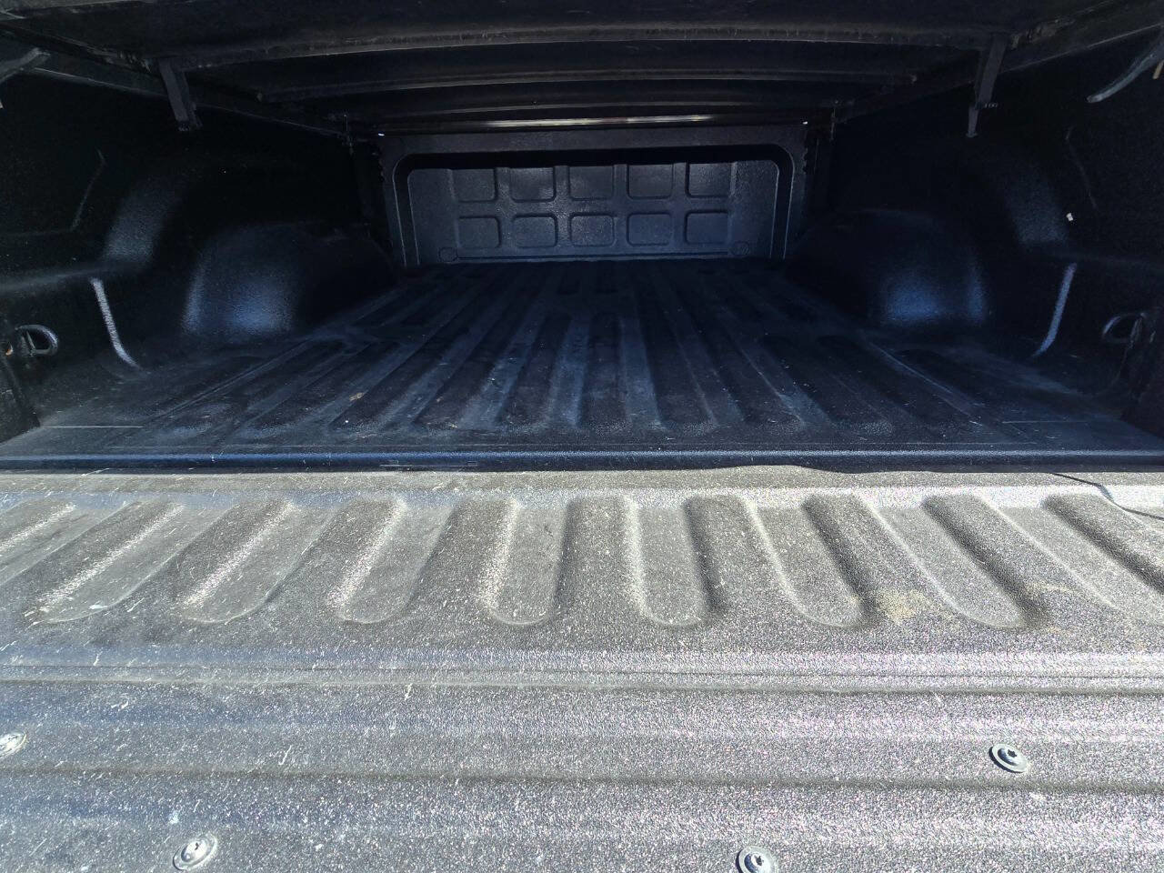 Used 2018 RAM 2500 Big Horn w/ Sport Appearance Group image 25