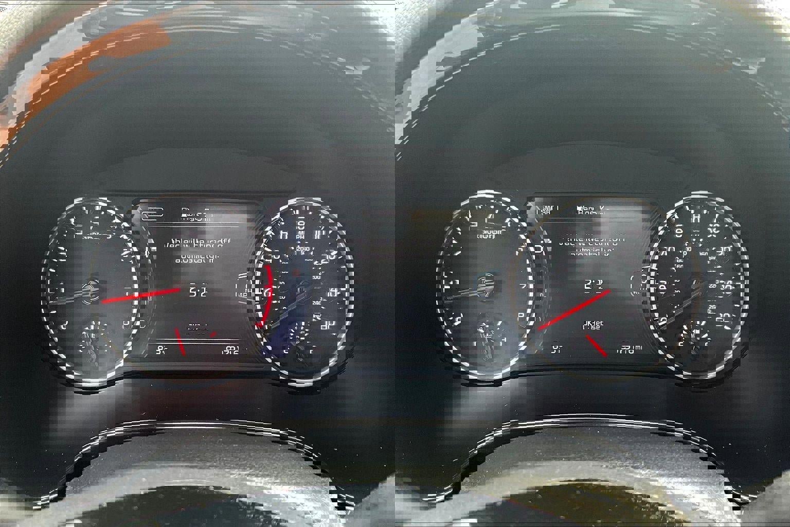 Used 2021 Kia Seltos SX w/ SX Sunroof Package image 13