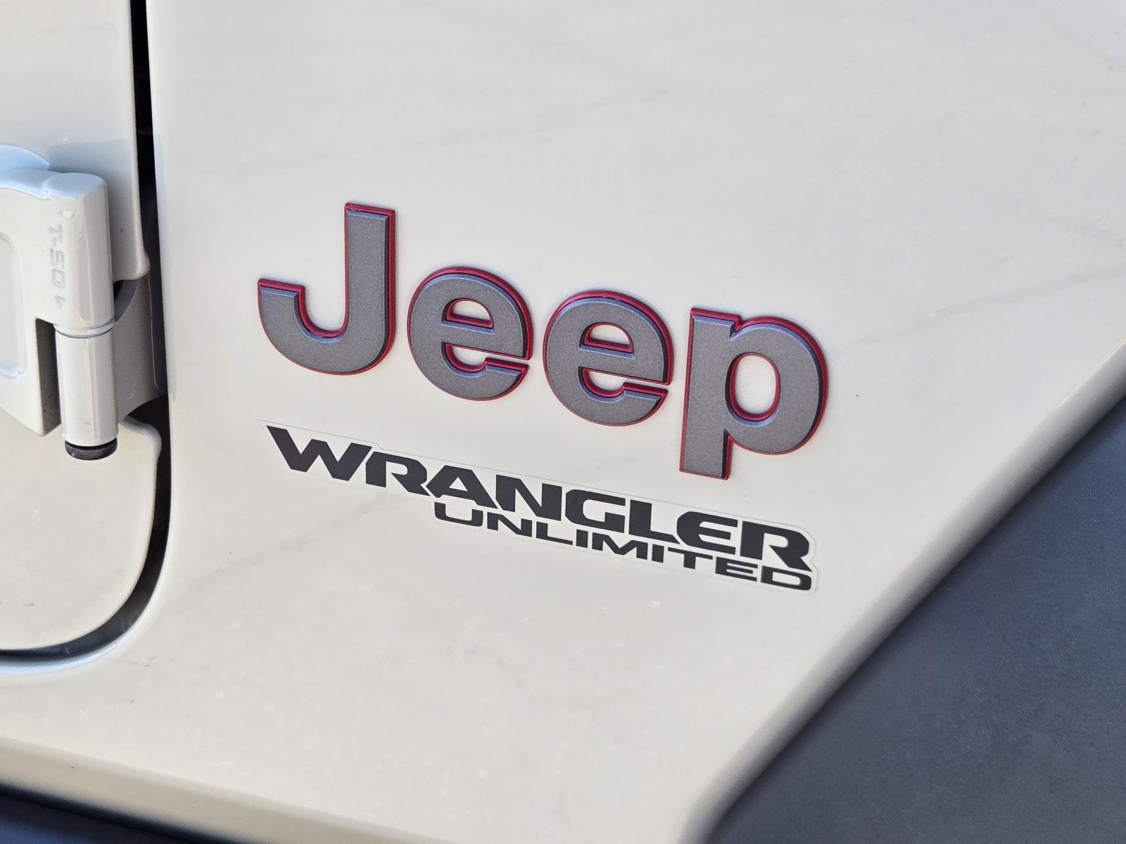 Used 2022 Jeep Wrangler Unlimited Rubicon w/ Xtreme Recon 35" Tire Package AWD/4WD image 38