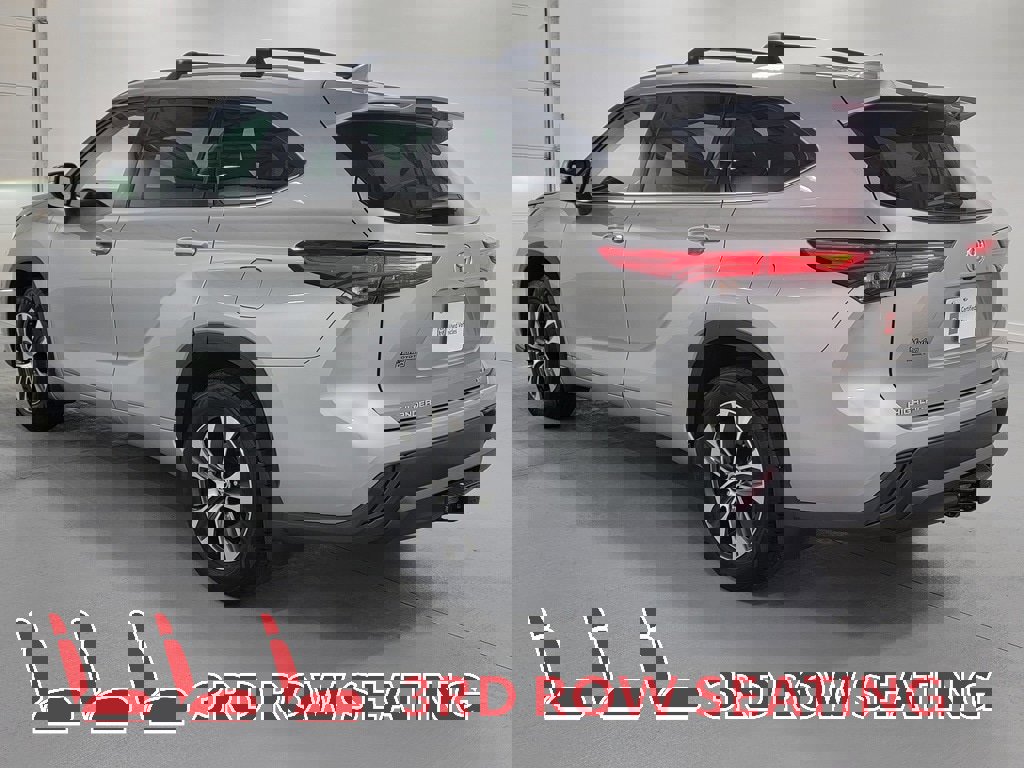 Certified 2021 Toyota Highlander XLE image 6