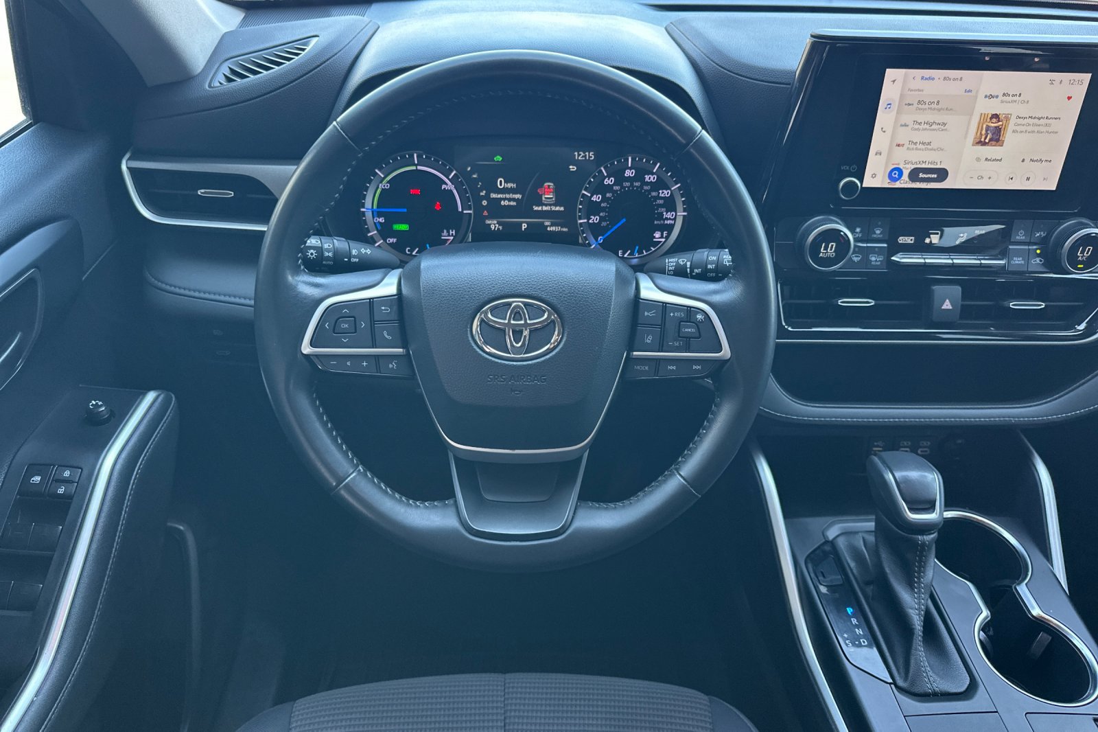 Used 2023 Toyota Highlander LE AWD/4WD image 14