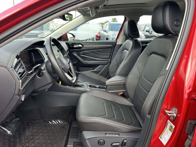 Used 2022 Volkswagen Jetta SEL FWD image 16
