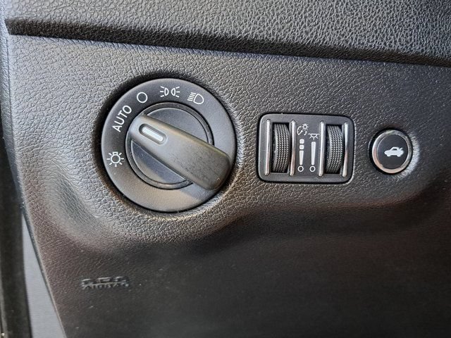 Used 2023 Dodge Charger R/T w/ Cold Weather Package RWD image 12